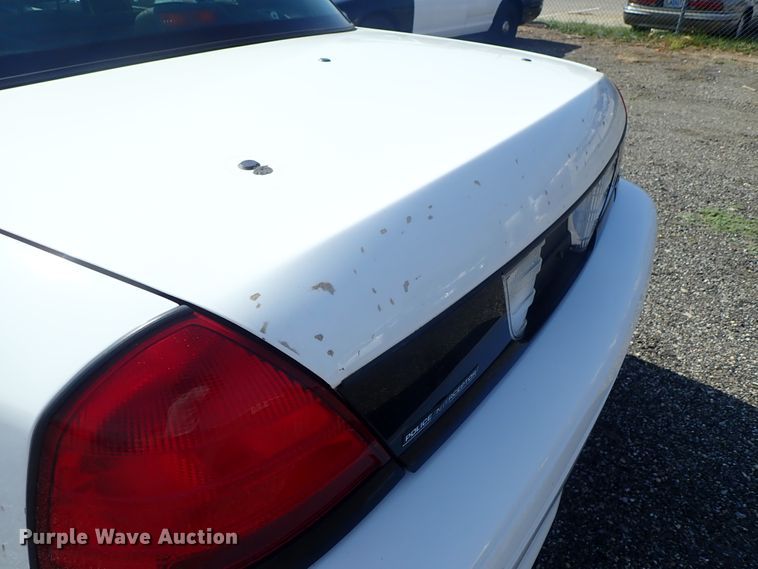 image for item DE0880 2011 Ford Crown Victoria Police Interceptor