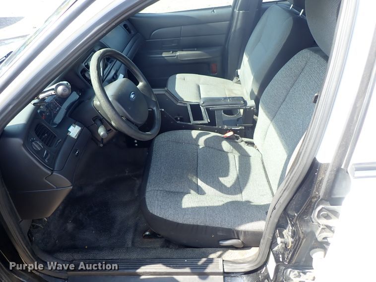 image for item DE0881 2010 Ford Crown Victoria Police Interceptor