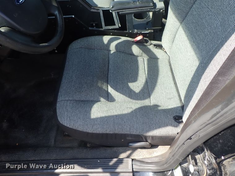 image for item DE0881 2010 Ford Crown Victoria Police Interceptor