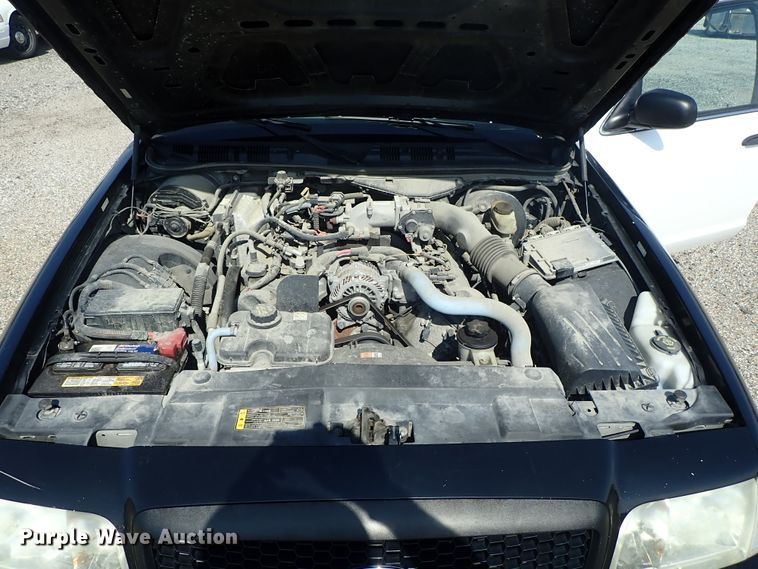 image for item DE0881 2010 Ford Crown Victoria Police Interceptor