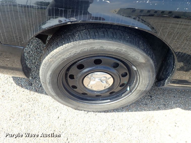 image for item DE0881 2010 Ford Crown Victoria Police Interceptor