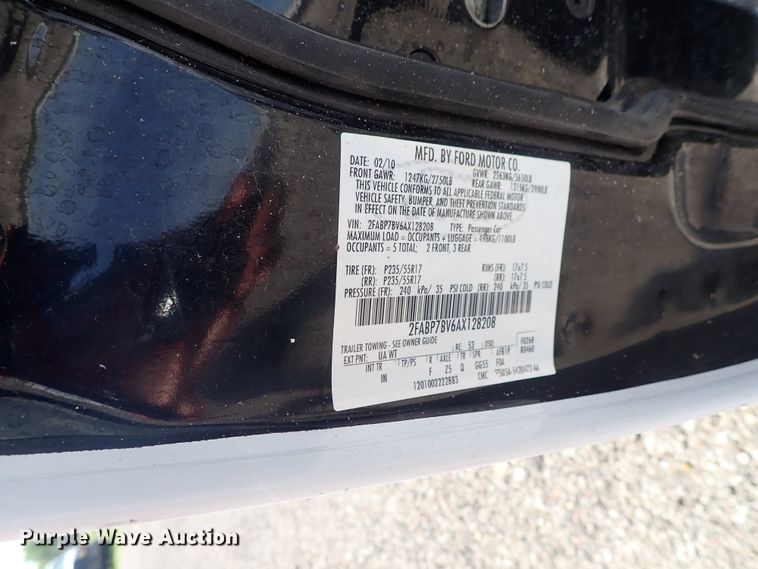 image for item DE0882 2010 Ford Crown Victoria Police Interceptor