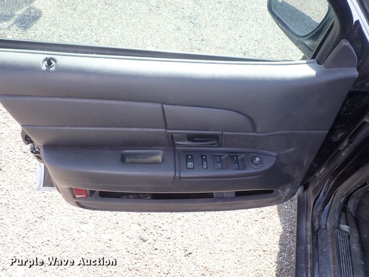 image for item DE0882 2010 Ford Crown Victoria Police Interceptor