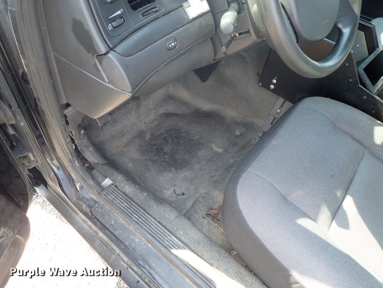 image for item DE0882 2010 Ford Crown Victoria Police Interceptor