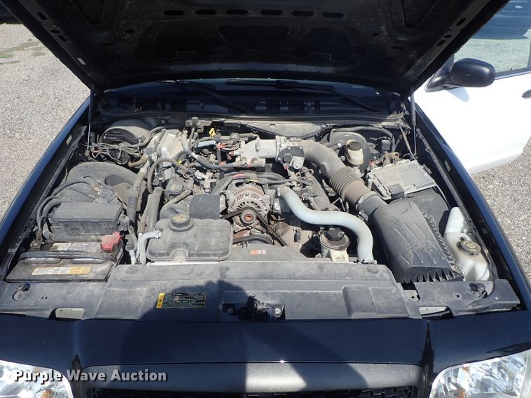 image for item DE0882 2010 Ford Crown Victoria Police Interceptor