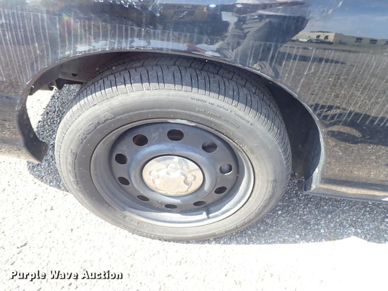 image for item DE0882 2010 Ford Crown Victoria Police Interceptor