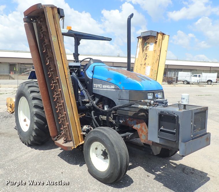 image for item DE0883 2002 New Holland TS110 MFWD tractor