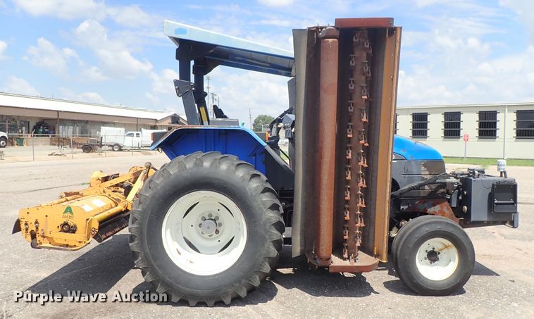 image for item DE0883 2002 New Holland TS110 MFWD tractor
