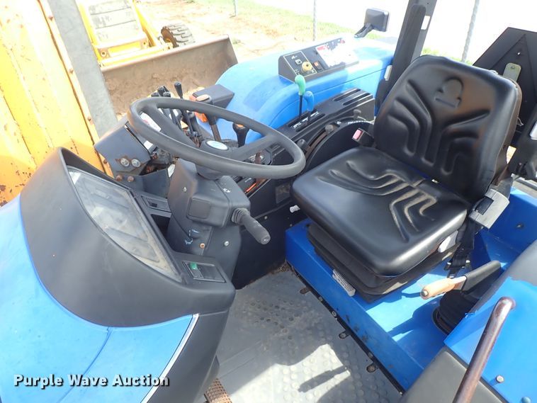 image for item DE0883 2002 New Holland TS110 MFWD tractor