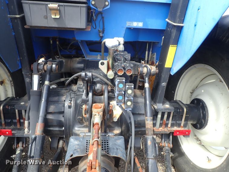 image for item DE0883 2002 New Holland TS110 MFWD tractor