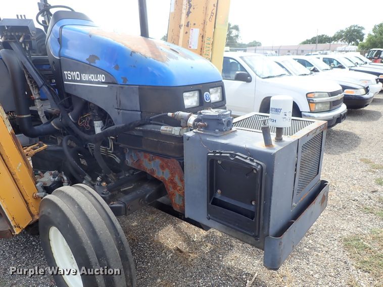 image for item DE0883 2002 New Holland TS110 MFWD tractor