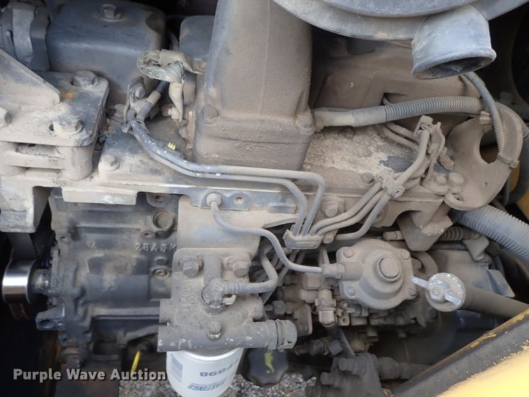 image for item DE0884 2005 New Holland LB75B backhoe