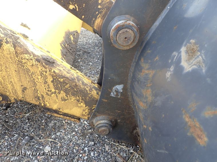 image for item DE0884 2005 New Holland LB75B backhoe