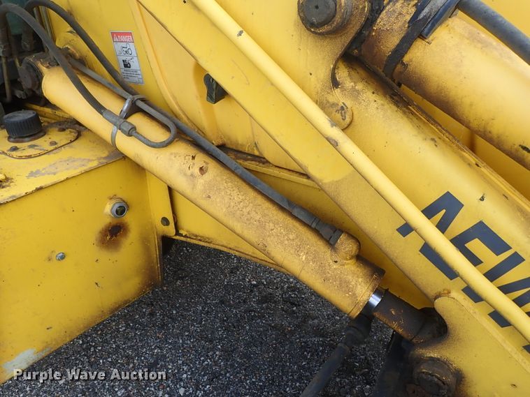 image for item DE0884 2005 New Holland LB75B backhoe