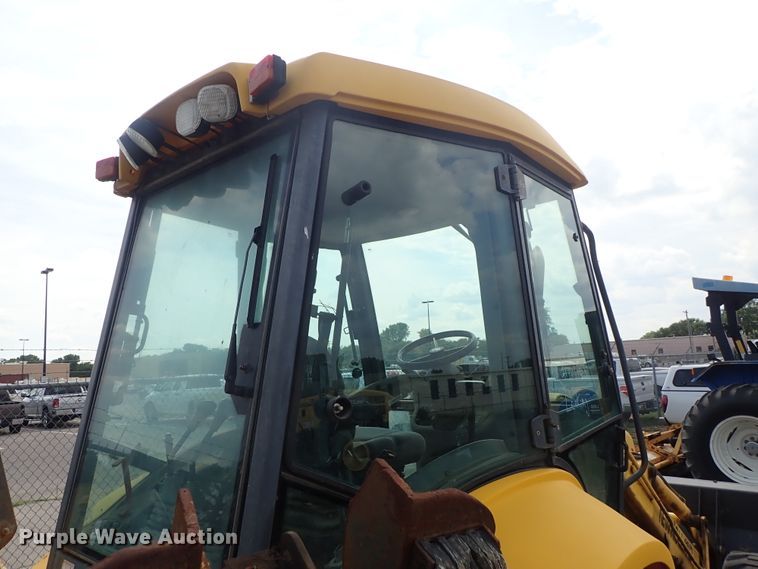 image for item DE0884 2005 New Holland LB75B backhoe