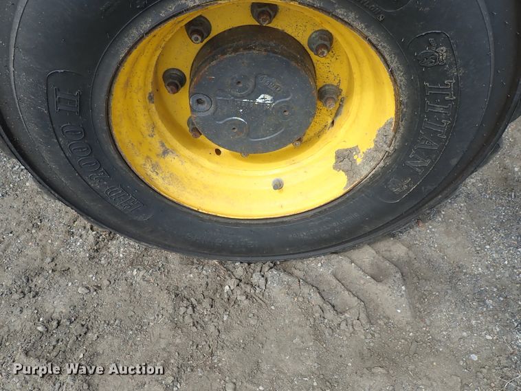 image for item DE0884 2005 New Holland LB75B backhoe