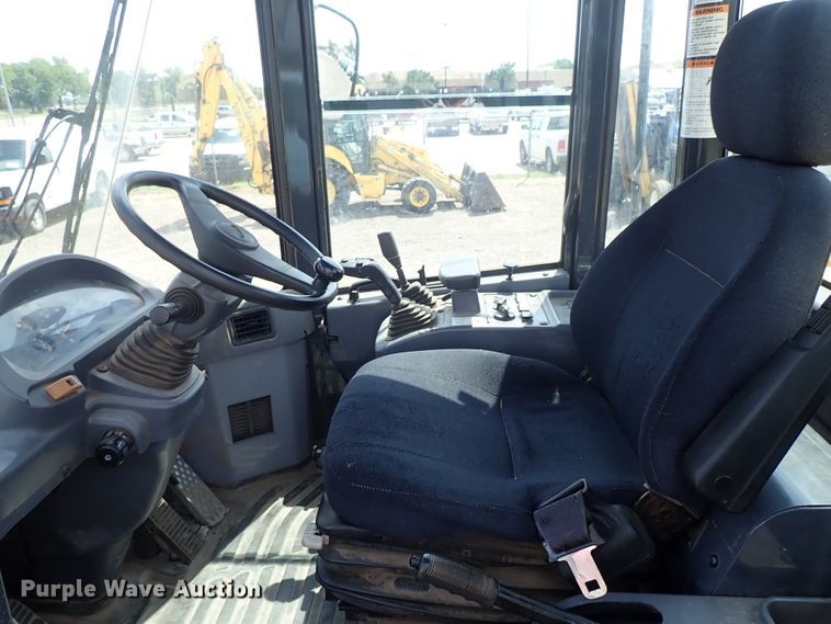 image for item DE0885 2007 Komatsu WA200-5 wheel loader