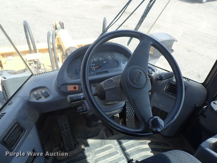 image for item DE0885 2007 Komatsu WA200-5 wheel loader