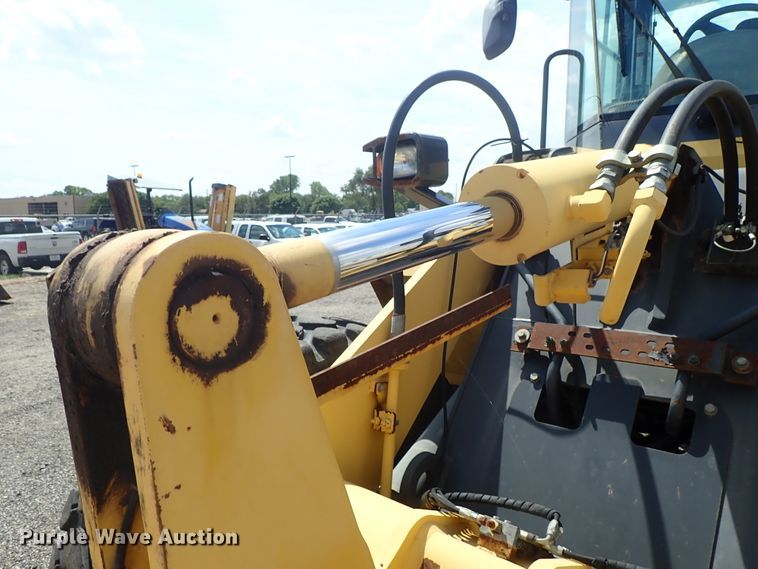 image for item DE0885 2007 Komatsu WA200-5 wheel loader