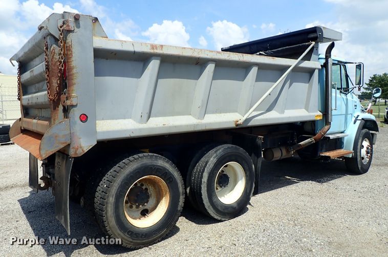 image for item DE0886 2002 Freightliner FL80 dump truck