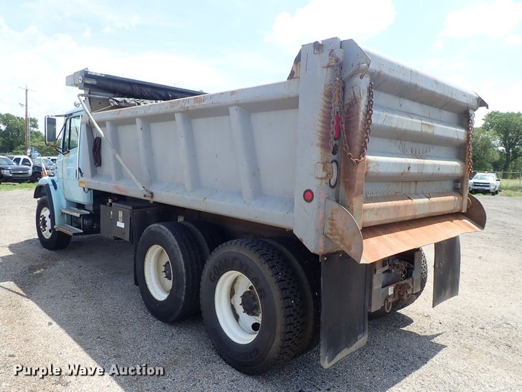 image for item DE0886 2002 Freightliner FL80 dump truck