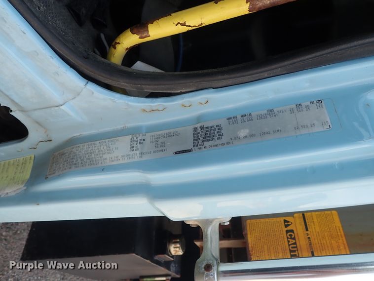 image for item DE0886 2002 Freightliner FL80 dump truck