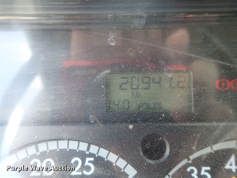 image for item DE0886 2002 Freightliner FL80 dump truck