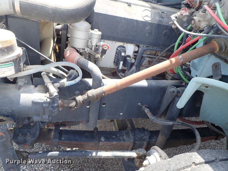 image for item DE0886 2002 Freightliner FL80 dump truck