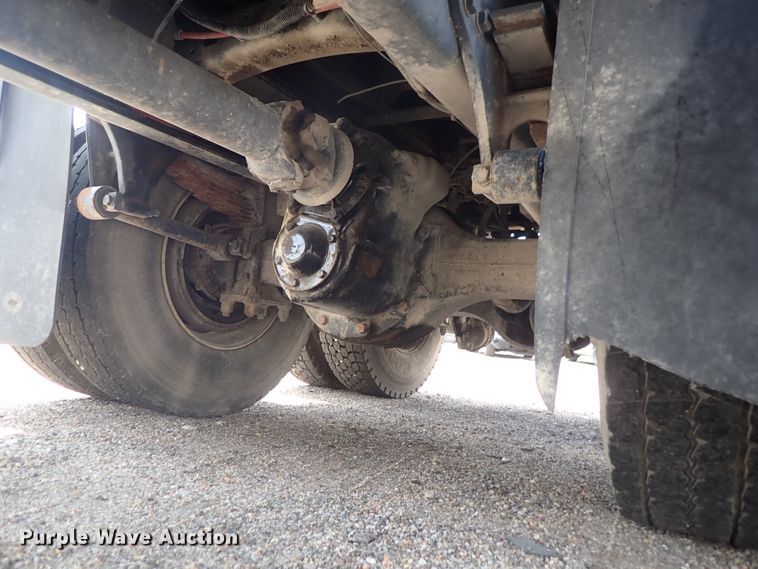 image for item DE0886 2002 Freightliner FL80 dump truck