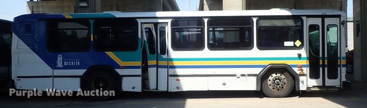 image for item DE0887 2002 Gillig Phantom C20B096N4 transit bus