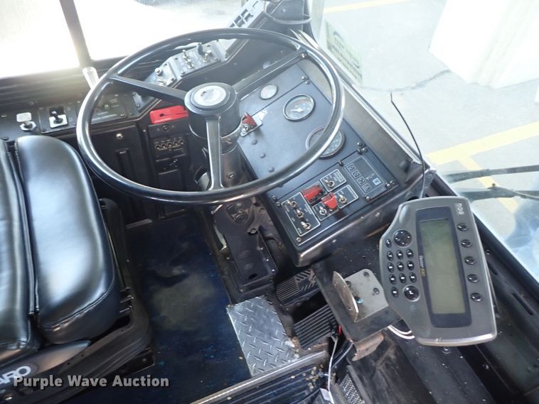 image for item DE0887 2002 Gillig Phantom C20B096N4 transit bus