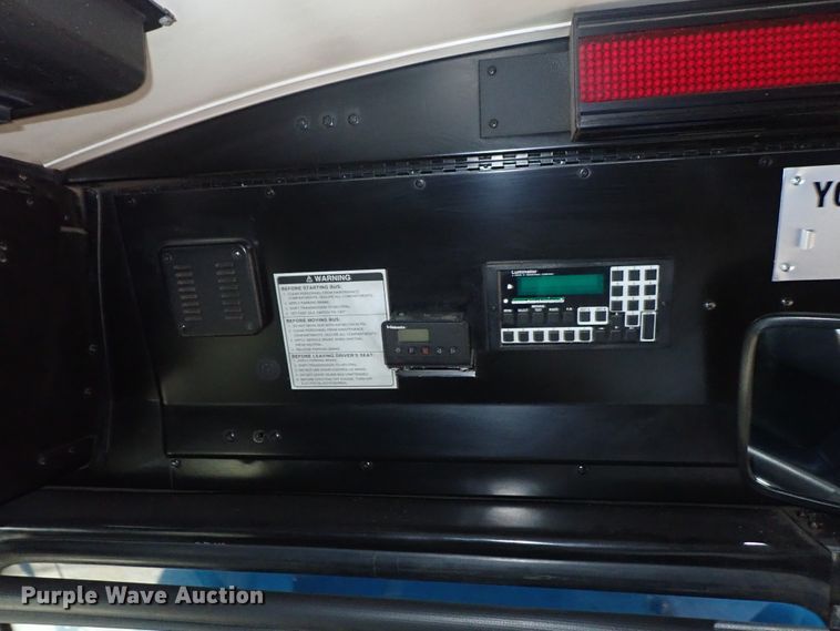 image for item DE0887 2002 Gillig Phantom C20B096N4 transit bus