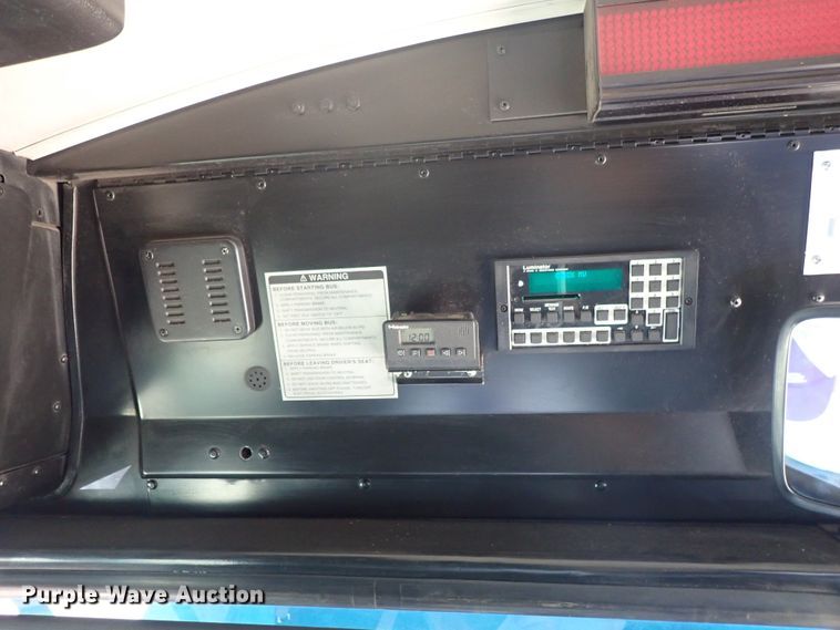 image for item DE0887 2002 Gillig Phantom C20B096N4 transit bus