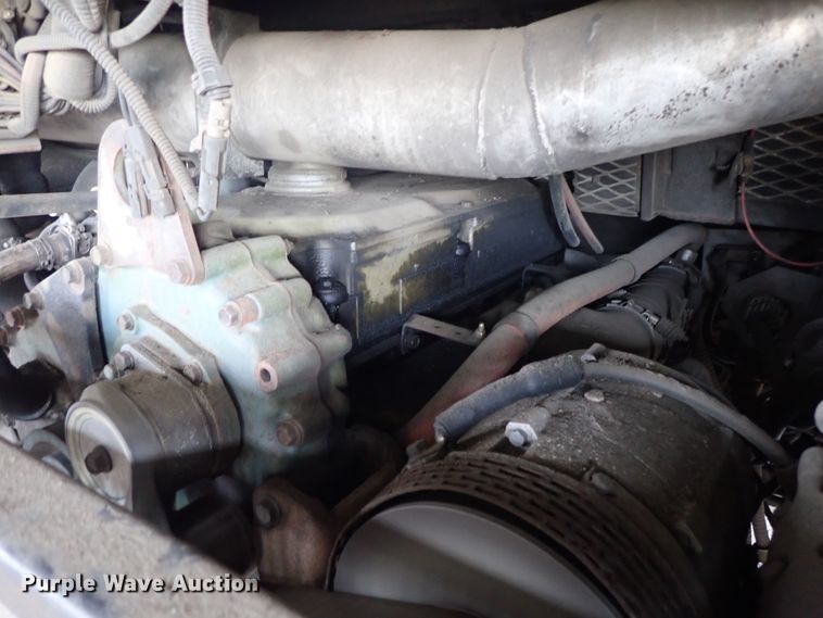 image for item DE0887 2002 Gillig Phantom C20B096N4 transit bus