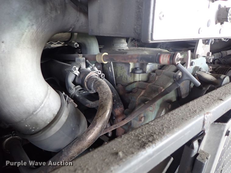 image for item DE0887 2002 Gillig Phantom C20B096N4 transit bus