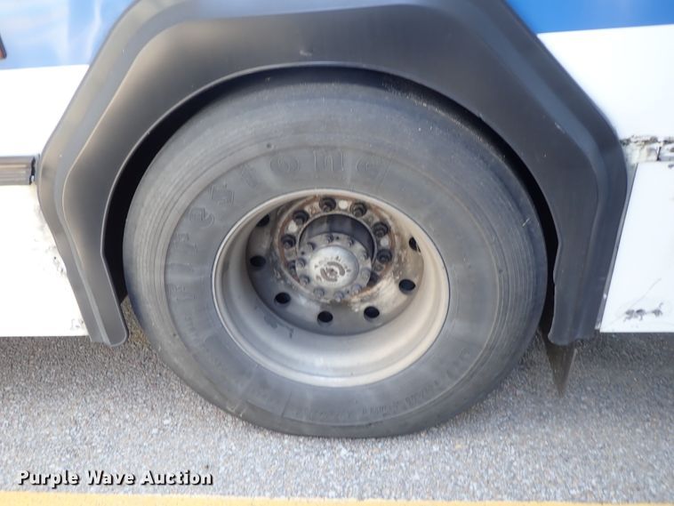 image for item DE0887 2002 Gillig Phantom C20B096N4 transit bus