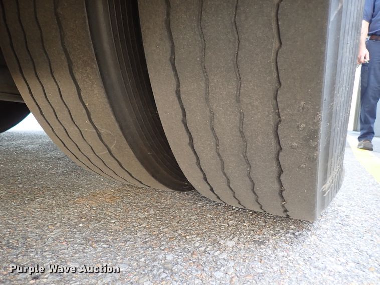 image for item DE0887 2002 Gillig Phantom C20B096N4 transit bus