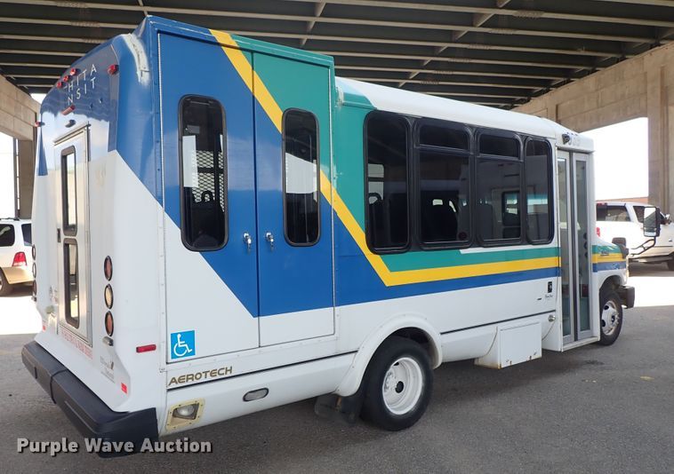 image for item DE0888 2010 Ford E450 Super Duty shuttle bus