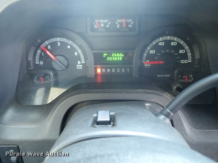 image for item DE0888 2010 Ford E450 Super Duty shuttle bus