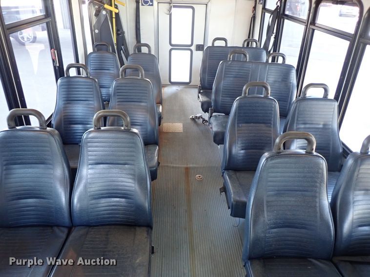 image for item DE0888 2010 Ford E450 Super Duty shuttle bus