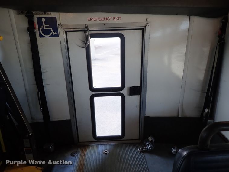 image for item DE0888 2010 Ford E450 Super Duty shuttle bus