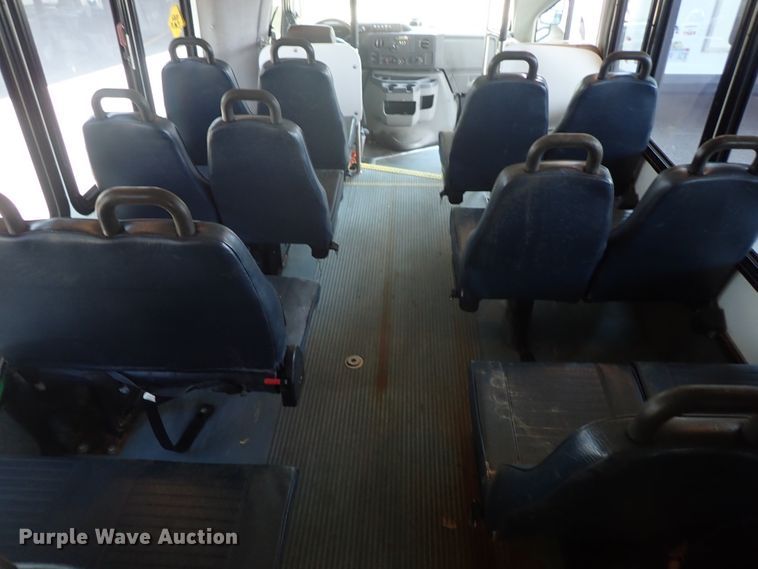 image for item DE0888 2010 Ford E450 Super Duty shuttle bus