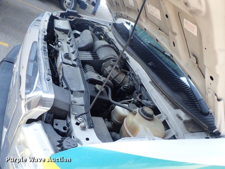 image for item DE0888 2010 Ford E450 Super Duty shuttle bus