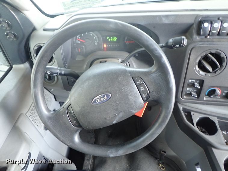 image for item DE0890 2010 Ford E450 Super Duty shuttle bus