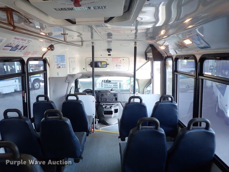 image for item DE0890 2010 Ford E450 Super Duty shuttle bus