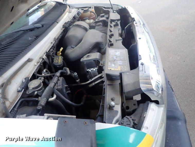 image for item DE0890 2010 Ford E450 Super Duty shuttle bus