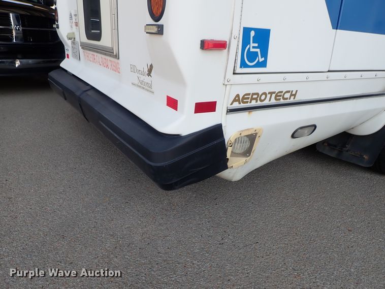 image for item DE0890 2010 Ford E450 Super Duty shuttle bus