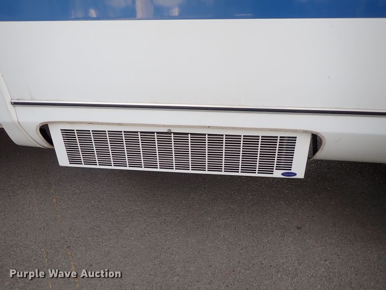 image for item DE0890 2010 Ford E450 Super Duty shuttle bus