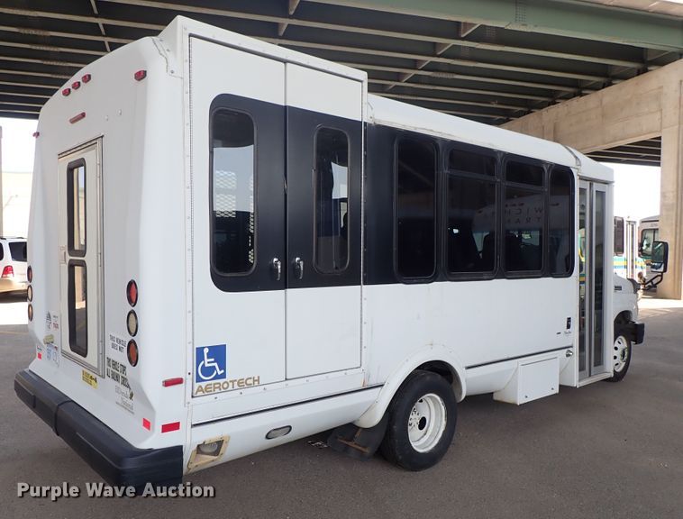 image for item DE0893 2010 Ford E450 Super Duty shuttle bus