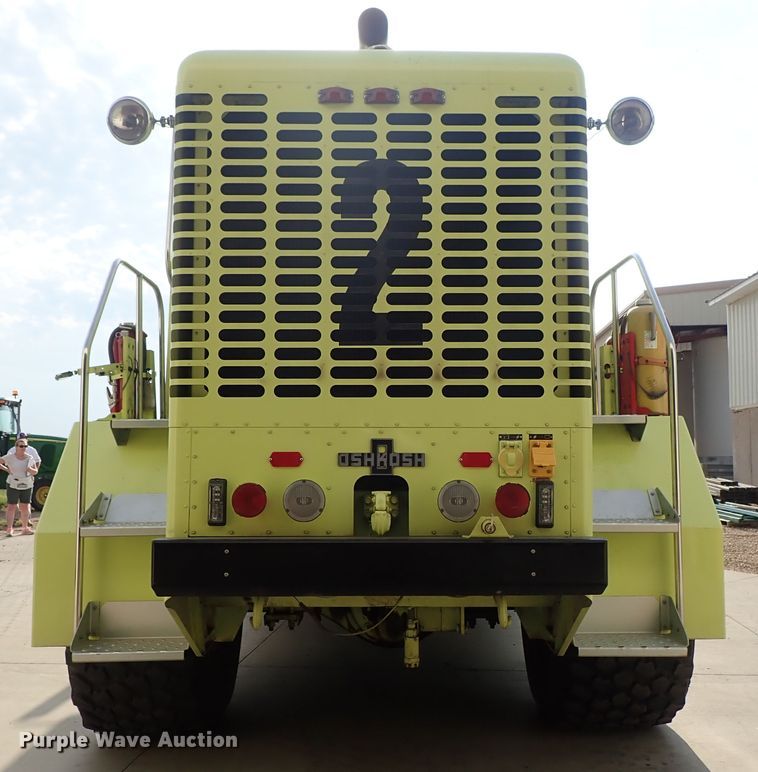 image for item DE0896 1991 Oshkosh T-1500 ARFF fire truck